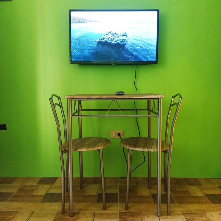 Blue Nest Apartment Manila Esterno foto